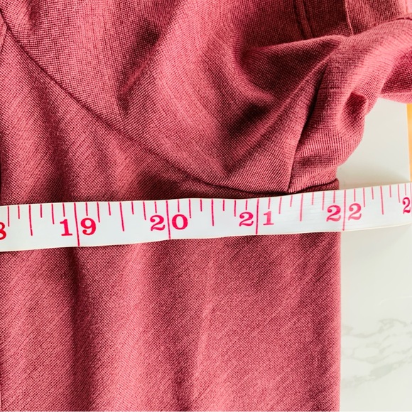 Kuhl Womens Short Sleeve V Neck Heather Mauve Embroidered Neck Tshirt | XL - Picture 6 of 10